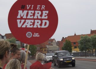 Langebro i rødt: – Vi er her altså stadig