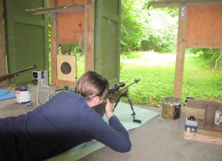 En forening, der gerne rammer plet