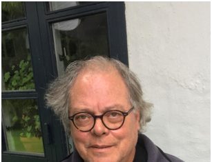 Højskolesange i historisk sammenhæng