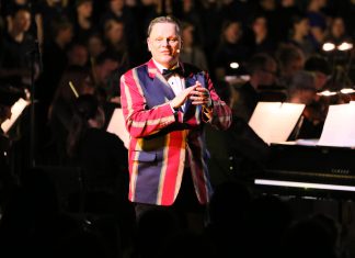 Sigurd Barrett gæster Johannes Larsens Plads i Kerteminde