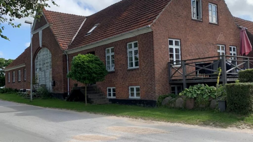 8ec65209 a2ed 4568 91fb bc79d9c039a8