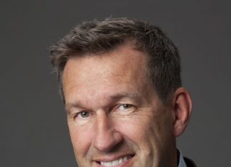 Fra vildt natteliv til den vildeste natur: Hør Simons historie i Langtved