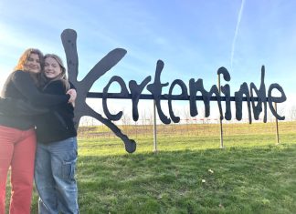 Stor fremgang og store planer for Kerteminde Efterskole Caroline Roed og Liva Vangsgaard, elever på Kerteminde Efterskole. Foto: Monika Rasmussen