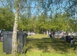God stemning ved weekendens bagagerumsmarked – ”Det går jo forrygende”