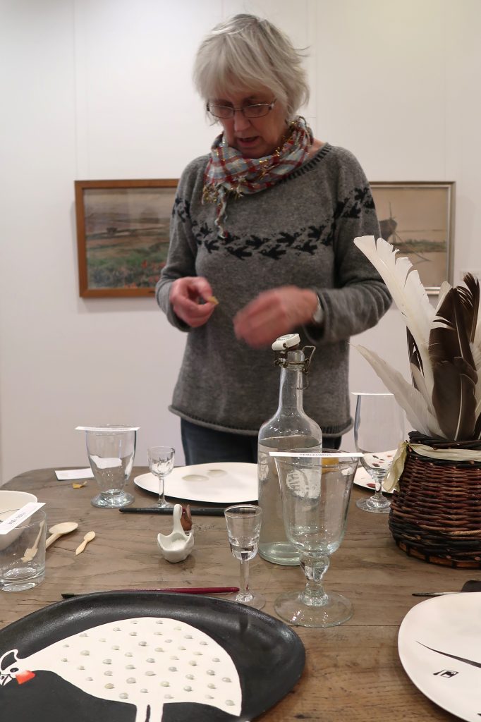 Ida Holm Mortensen dækker festbord