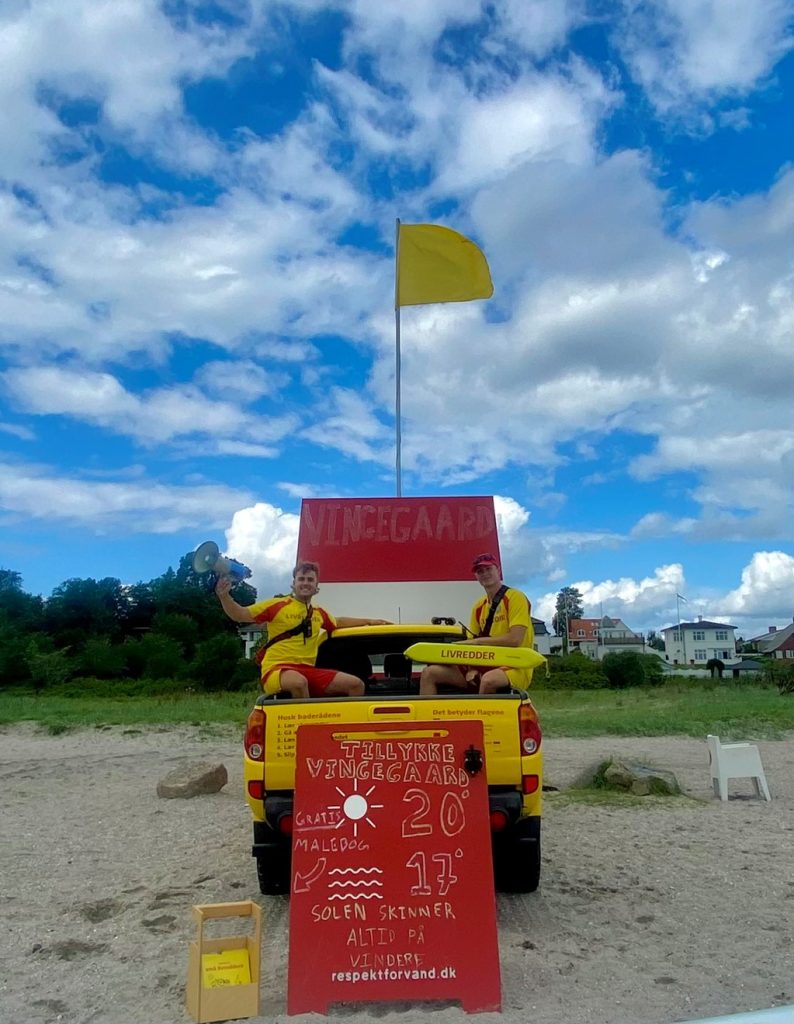 Livredderne på Kerteminde Nordstrand fejrer Vingegaard