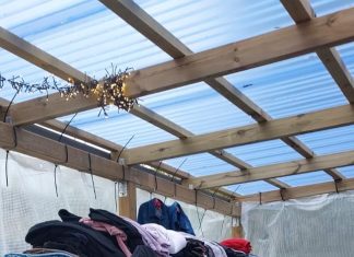 Rikke fra Munkebo kan se sit stuegulv igen efter gårsdagens gaveuddeling – Får stadig massevis af henvendelser Neuhaus Tøj 2
