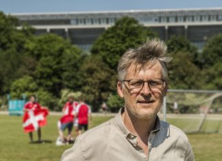 Arrangementer om fodbold og skuespil i Munkebo Morten Bruun Portræt Foto Rasmus Schou