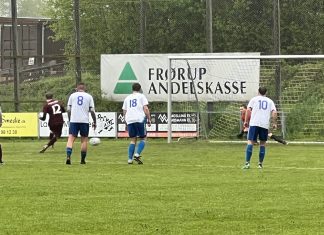 KB hentede uafgjort efter herrefight i Tårup Emil Kingo Eriksen udligner til resultatet 2-2 tre minutter før tid efter at KB havde været bagud 2-0 i kampen mod Tårup. Foto: Peter Hougesen