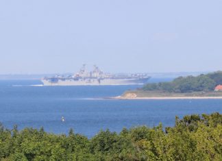 Amerikansk krigsskib passerede Kerteminde på vej til Østersøen 295849898081979936