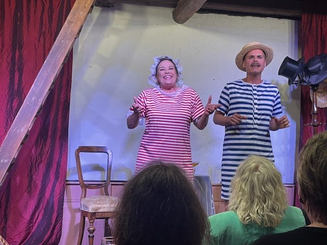 Betty Og Kim Sprudler