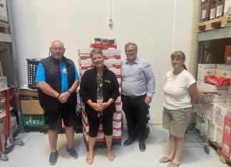 Kerteminde Havnefest takker Natteravnene Chips Til Natteravene