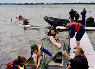 Stafet gennem de danske fjorde er nået frem til Christiansborg Dsc00480