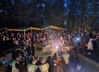 Ild, græskarlygter og uhygge: Halloween i Munkebo Multipark