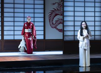 Den Jyske Operas Madama Butterfly er storslået Sofiya Palamar Og Chunxi Stelle Hu
