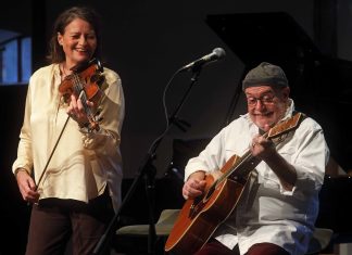 Lasse & Mathilde gav veloplagt koncert i Kulturhus Anexet Lasse & Mathilde (8)