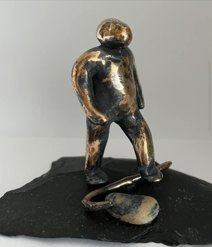 bronzefigur