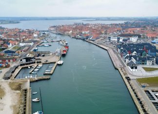 Kystdirektoratet fremlægger plan for stormflodssikring på infomøde Kerteminde Havn. Foto: Vitalii