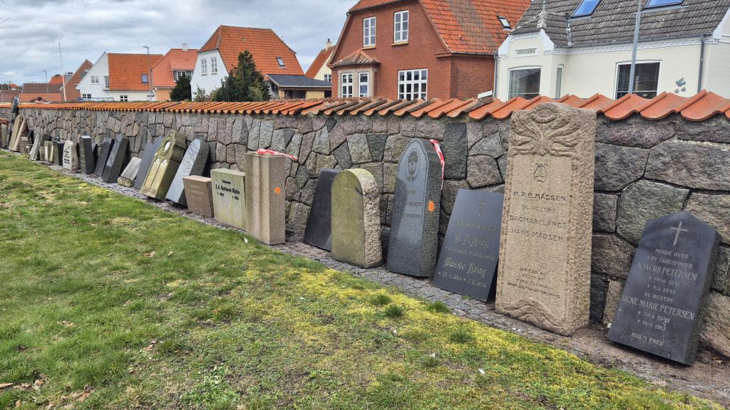 Gravsten Gamle Kirkegård