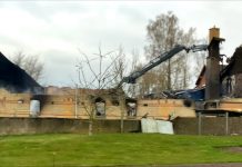 Lade brændt ned i Mesinge i nat – frisørsalon reddet Brand mesinge (2)