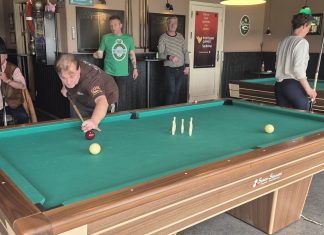 Trygt og hyggeligt at bo i Munkebo – men politiet er velkomne Munkebo bar'n