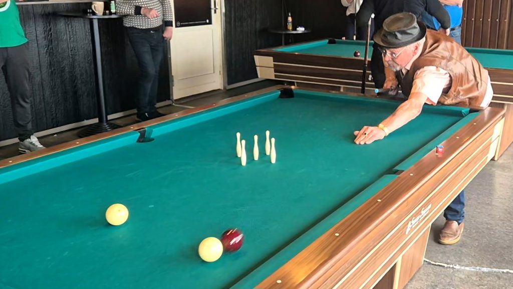Skomager bar'n munkebo