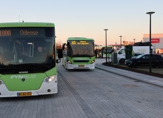 FynBus kommer på besøg for at hjælpe de rejsende videre Busterminal5