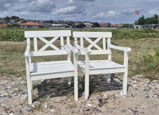 Kommune håber på at få tilladelse til havemøbler på nordstranden Nordstranden stole 1