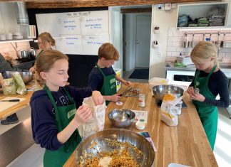 Elever tog turen fra Hindsholm til Helnæs for at lære om mad Hindskolmsskolen6