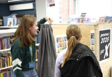 Børn stod i kø for at benytte unik stemmeboks i Kerteminde 14