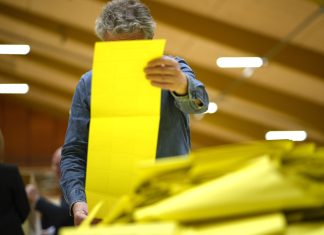 Se billedgalleri fra valgaftenen i Kerteminde Hallen dsc4666