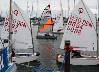 Vingesus og bølgebrus i 25 år: Unge jollesejlere fejrer jubilæum Img 0955