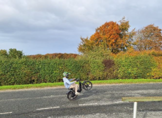 Skoleprojekt: Frihed på to hjul eller kaos i trafikken? Skole knallert