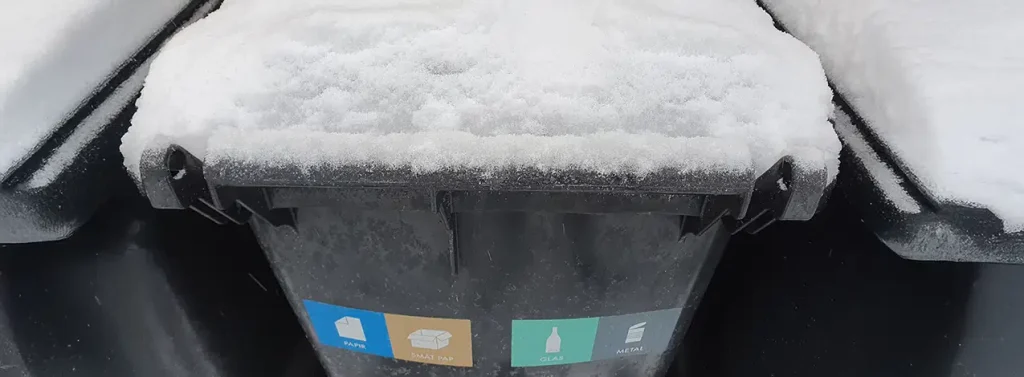 Sne på skraldespand 1275