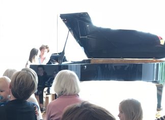 Flyd med musikstrømmen til koncert i Kerteminde Kirke Johannes Larsen Koncert2