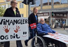 Plejehjemsbeboere gik på gaden for at finde nye venner Fjordly aktion