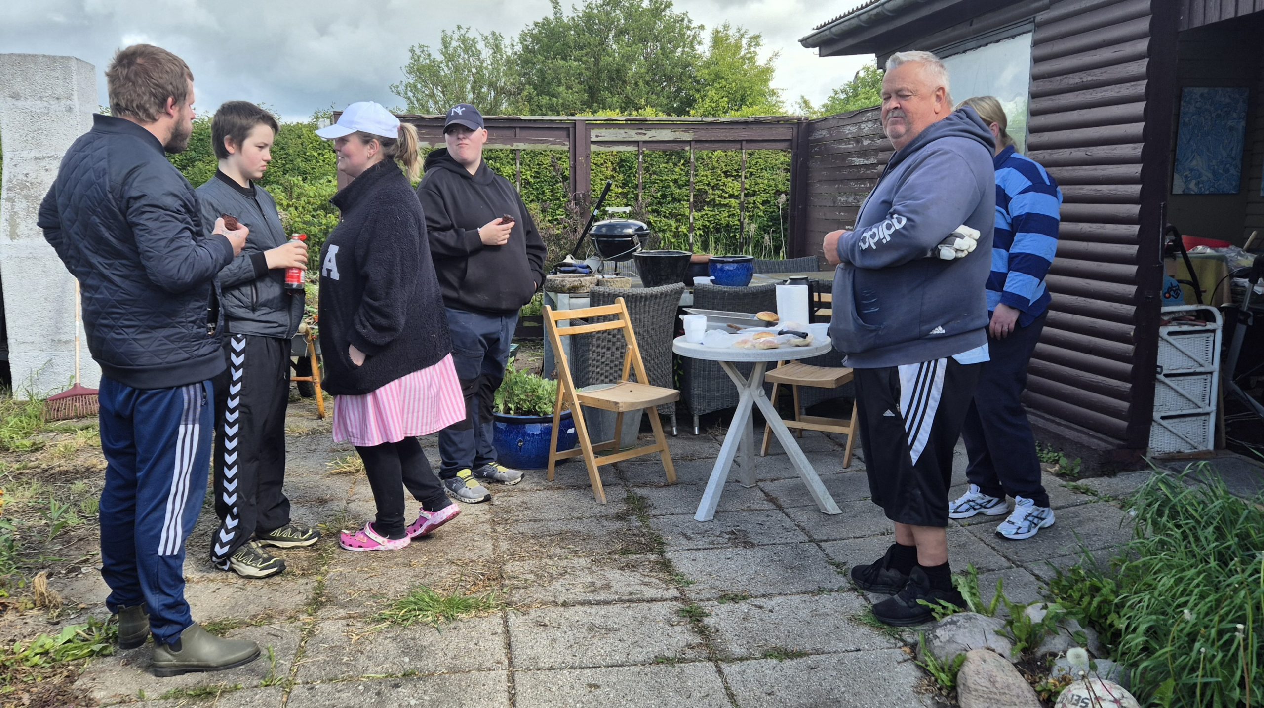 Frivillige ordner have i Sommerbyen