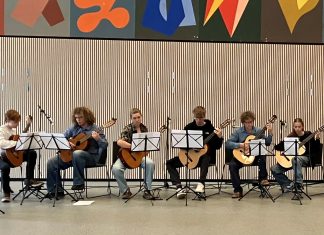 Guitar-elever fra hele kommunen giver koncert i Kerteminde Guitarkoncert