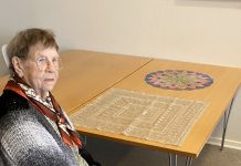 100 år på mandag: Grete har det bedst med håndarbejde i skødet Knipling