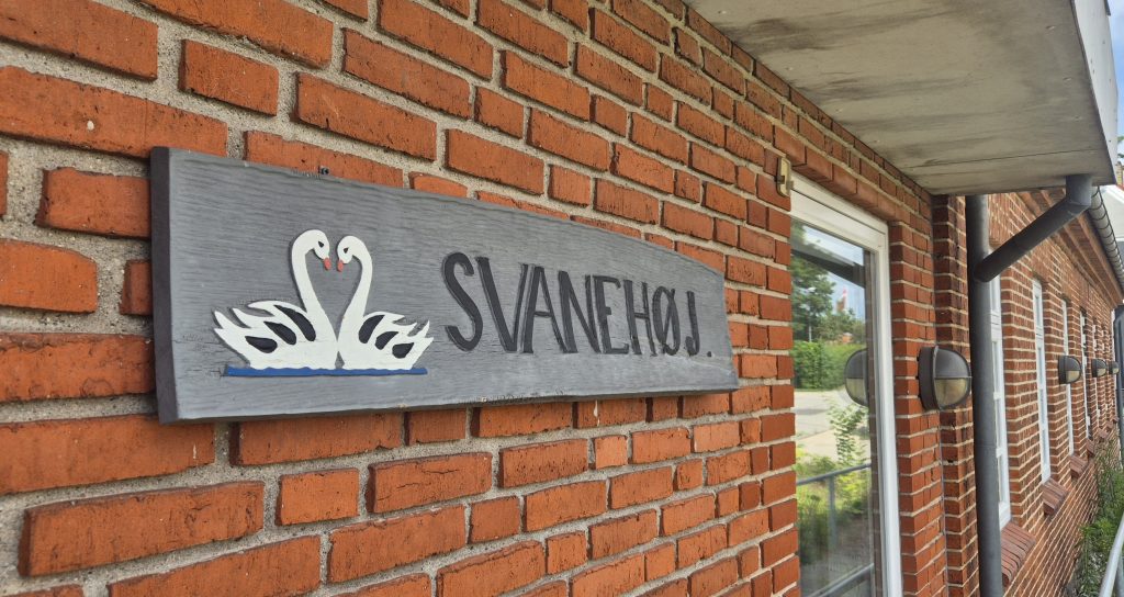 Svanehøj