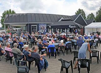 Sommerkoncert med hyggelig musik og kølige drikkevarer MpM No Name (102)