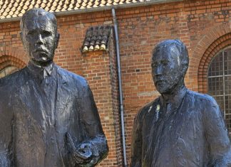 Kerteminde-statuer får stemme gennem nyt kultur-projekt Talking Statues Johannes Larsen og Fritz Syberg statuen, Nordre Kirkerist