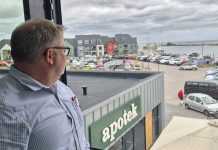 Brugsuddeler overvejer flere p-vagter efter parkeringskaos i denne sommer Troels Olsen, SuperBrugsen