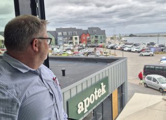 Brugsuddeler overvejer flere p-vagter efter parkeringskaos i denne sommer Troels Olsen, SuperBrugsen