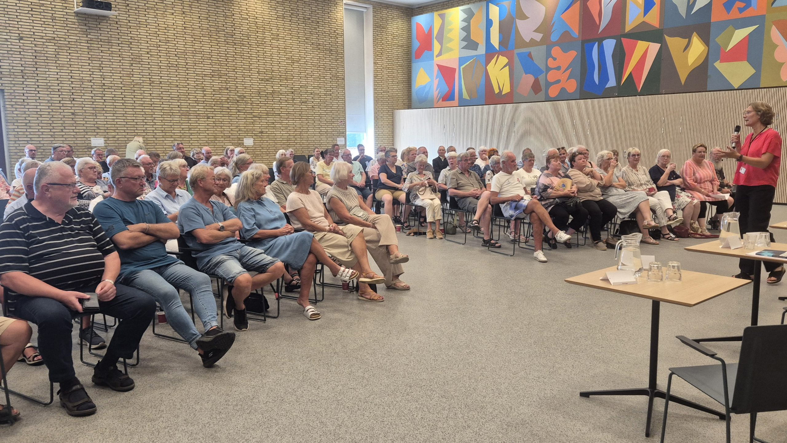 Møde om besparelser på ældrereområdet Møde om besparelser på ældrereområdet