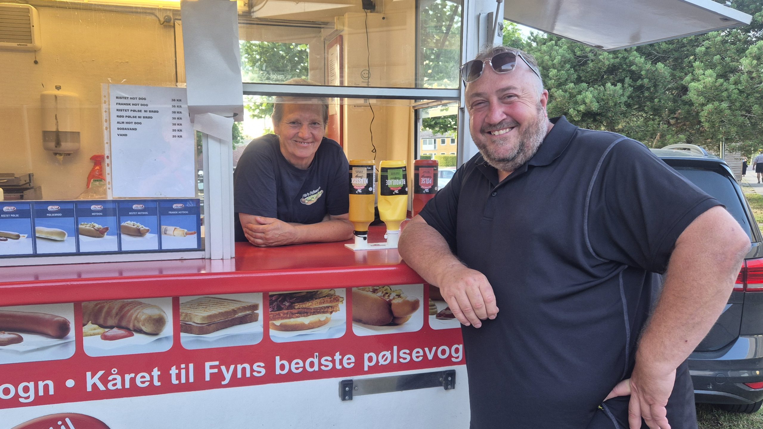 Pia Hansen, Pias Pølsevogn, Henrik Madsen Pia Hansen, Pias Pølsevogn, Henrik Madsen