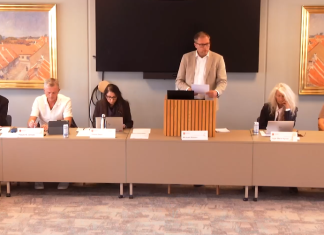 Nu er de svære budgetforhandlinger begyndt – der skal spares 13 mio. kr. næste år Byrådsmøde, Michael Nielsen