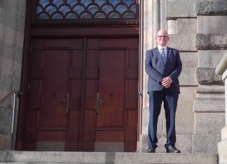 Efter besøg på Christiansborg kæmper Johannes Larsen videre for de ledige over 50 år Johannes Larsen, Christiansborg