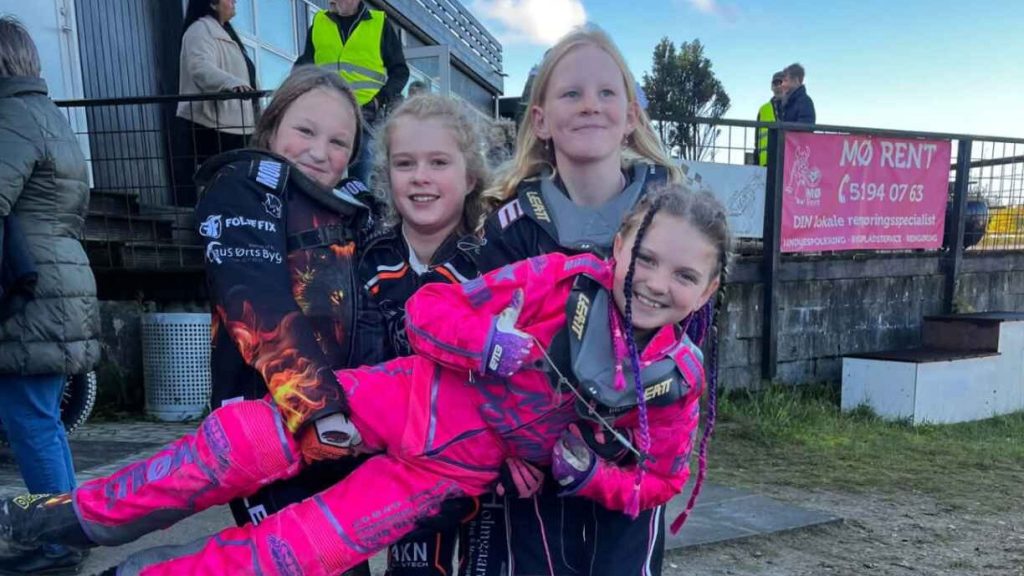 Maggie Holm, Caroline Holmegaard, Alva Zwierko og Vega Niemann. DM speedway 85 cc (2) NY
